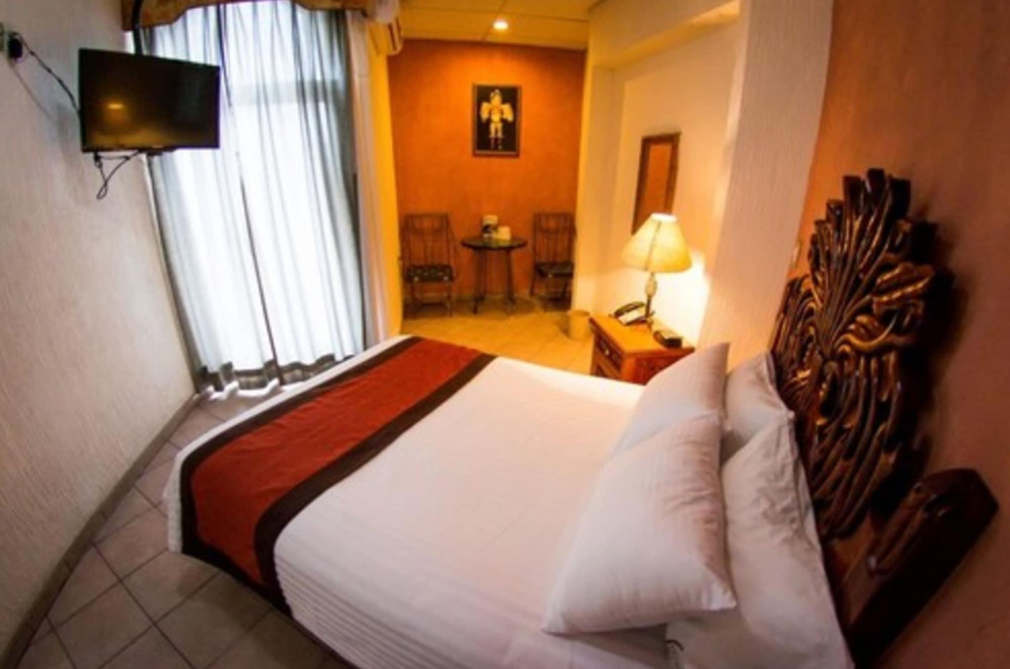 Hotel Real Azteca Boulevard ليون المظهر الخارجي الصورة