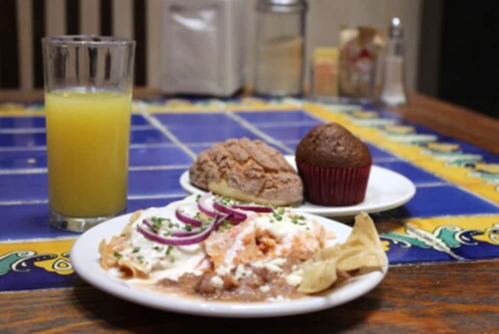 Hotel Real Azteca Boulevard ليون المظهر الخارجي الصورة