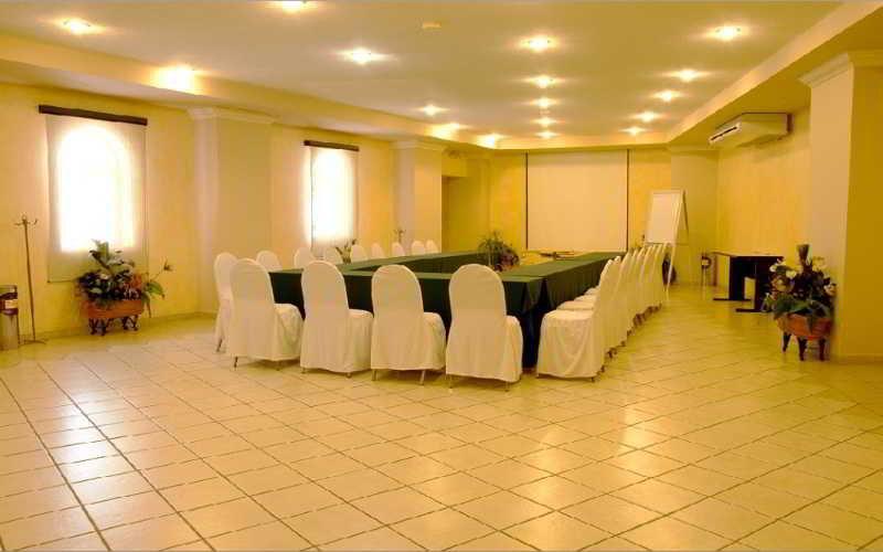 Hotel Real Azteca Boulevard ليون المظهر الخارجي الصورة