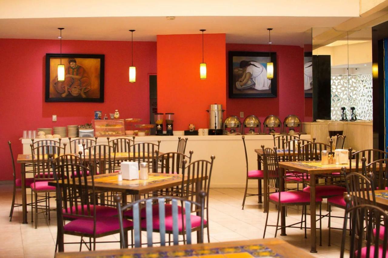 Hotel Real Azteca Boulevard ليون المظهر الخارجي الصورة